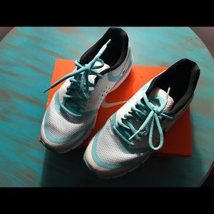 Brand new nike shoes